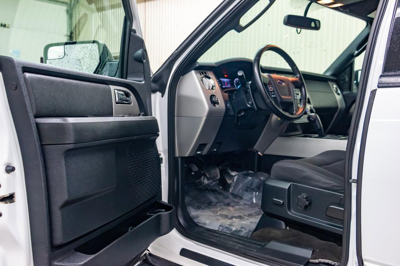 2015 Ford Expedition 4x4 XLT 3rd Row BCam Red Deer AB