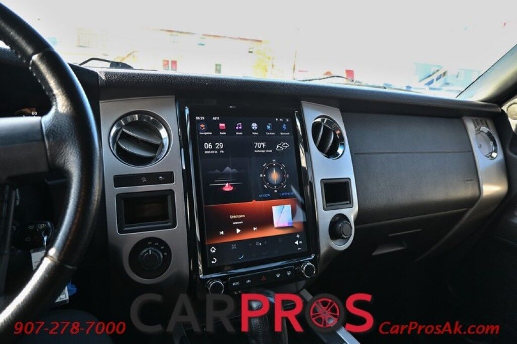 2015 Ford Expedition XLT - 3.5L V6 Ecoboost - Remote Start - Keyless Entry - Fog Lights - 3rd Row Seating - Tow Package Anchorage AK