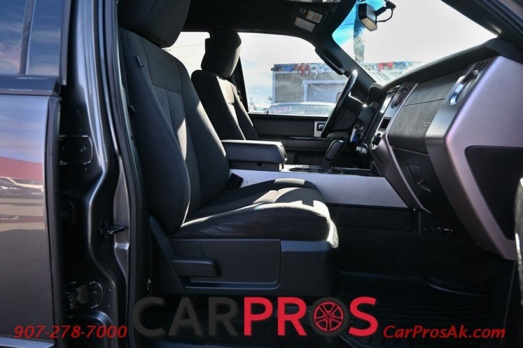 2015 Ford Expedition XLT - 3.5L V6 Ecoboost - Remote Start - Keyless Entry - Fog Lights - 3rd Row Seating - Tow Package Anchorage AK