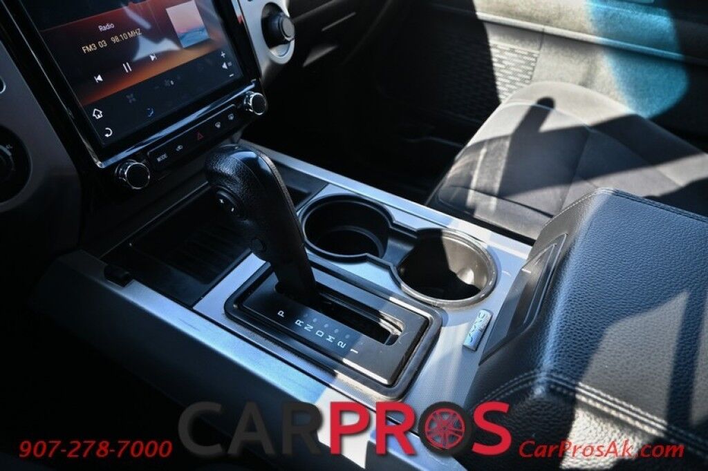 2015 Ford Expedition XLT - 3.5L V6 Ecoboost - Remote Start - Keyless Entry - Fog Lights - 3rd Row Seating - Tow Package Anchorage AK