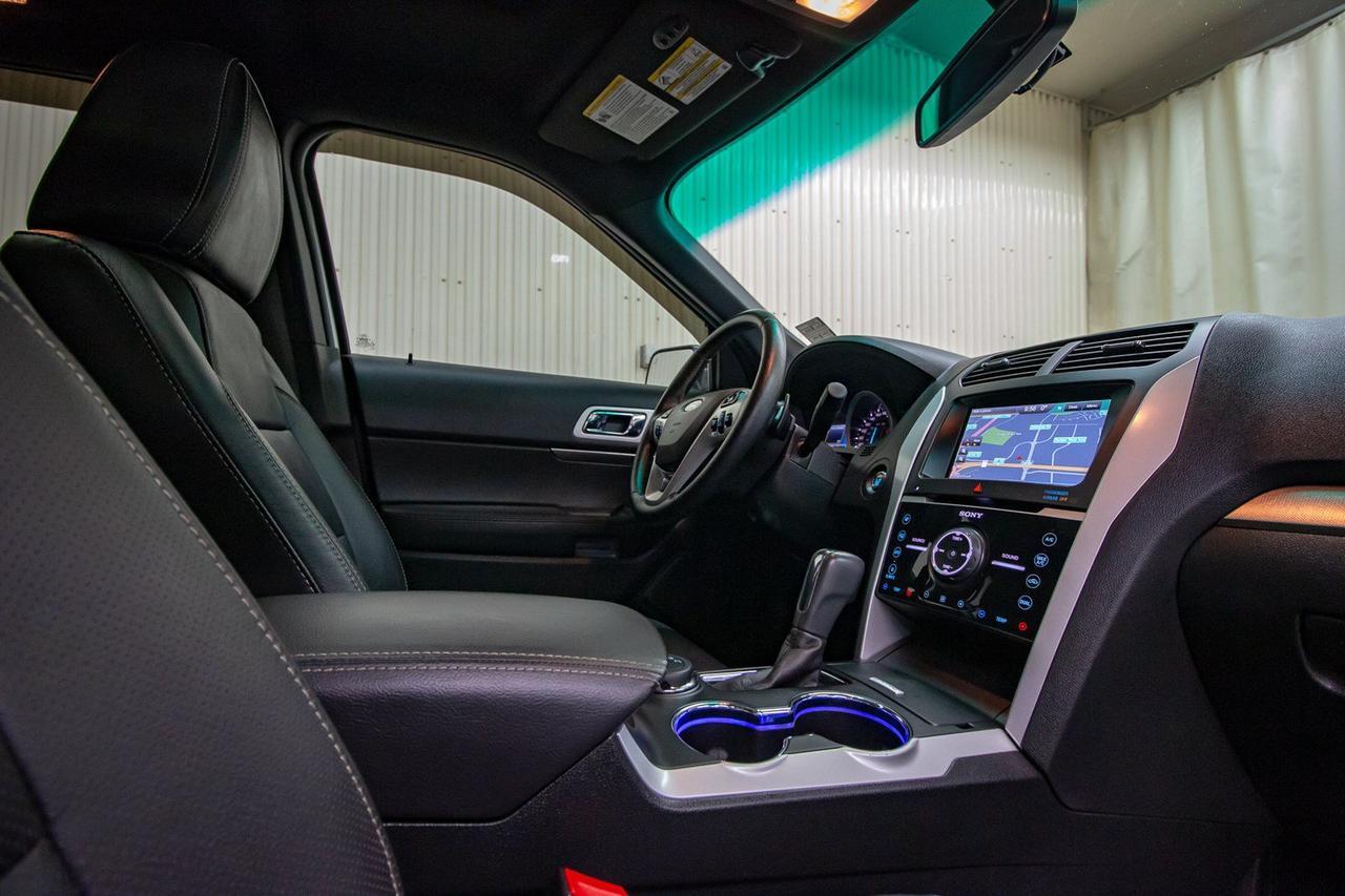 2015 Ford Explorer AWD Sport Leather Roof Nav TV's Red Deer AB