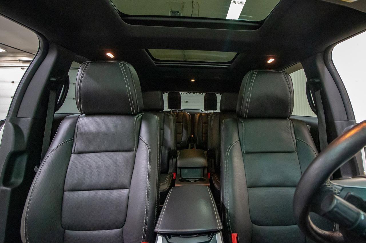 2015 Ford Explorer AWD Sport Leather Roof Nav TV&apos;s Red Deer AB