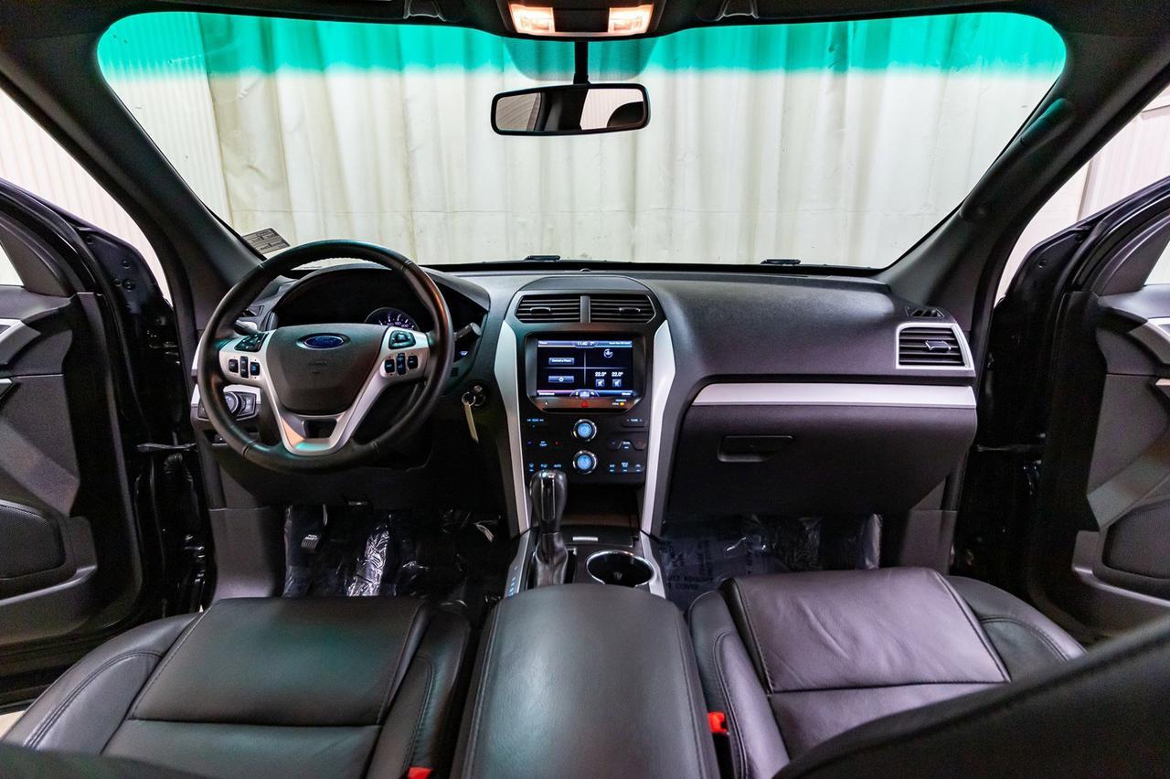 2015 Ford Explorer AWD XLT Leather Nav BCam Red Deer AB