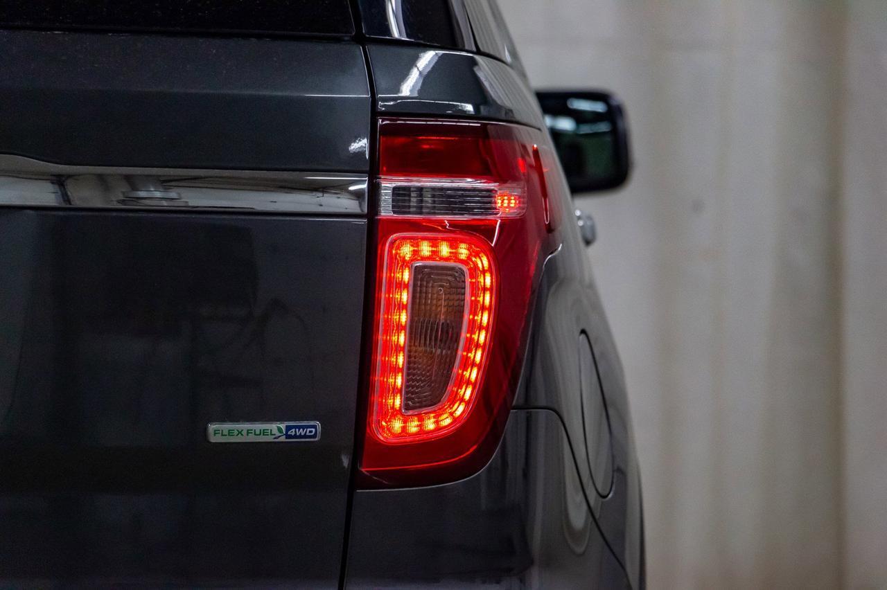 2015 Ford Explorer AWD XLT Leather Roof Nav Red Deer AB