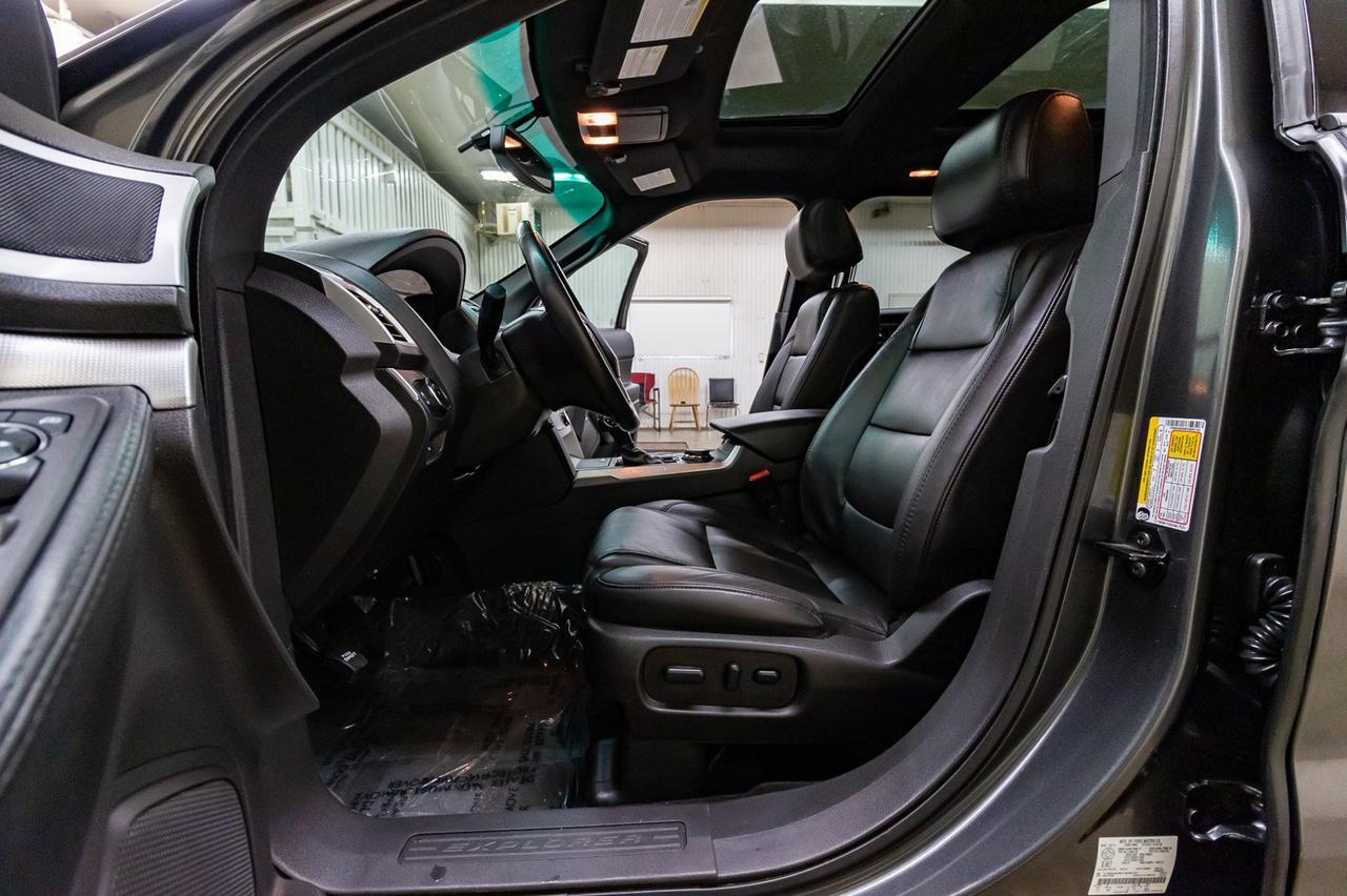 2015 Ford Explorer AWD XLT Leather Roof Nav Red Deer AB