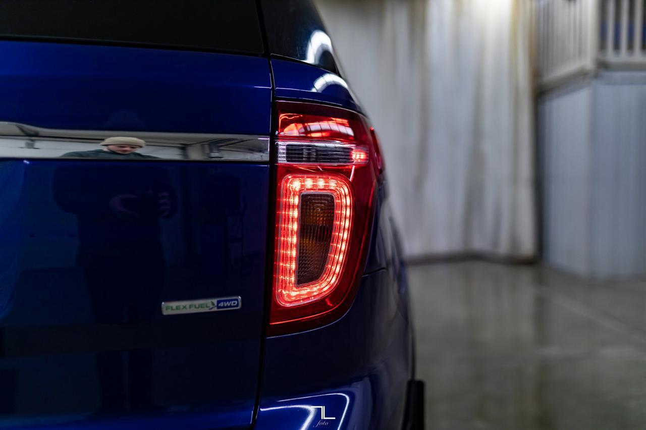 2015 Ford Explorer AWD XLT Luxury Leather BCam 7 Passenger Red Deer AB