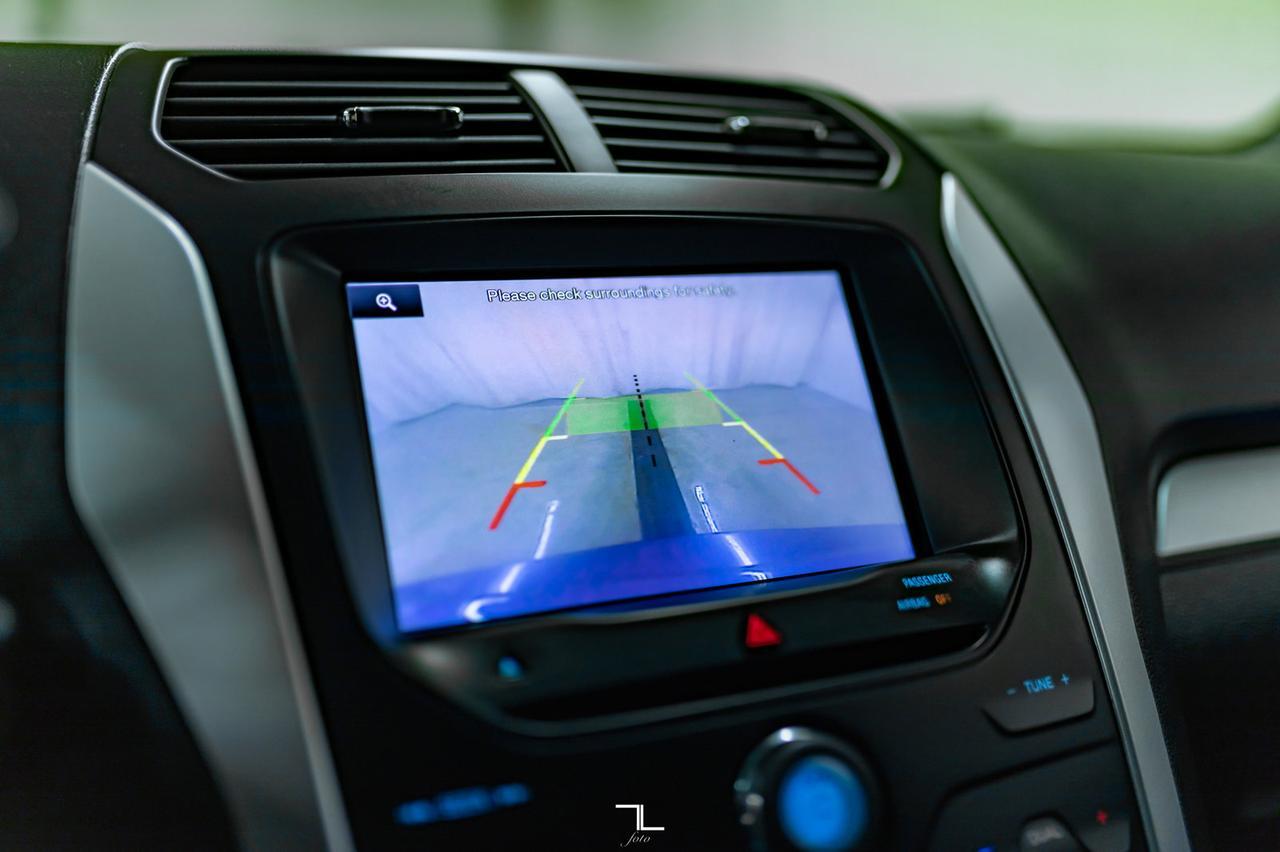 2015 Ford Explorer AWD XLT Luxury Leather BCam 7 Passenger Red Deer AB