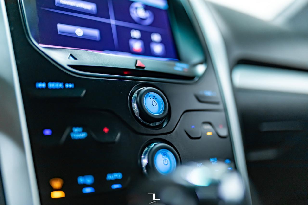 2015 Ford Explorer AWD XLT Luxury Leather BCam 7 Passenger Red Deer AB