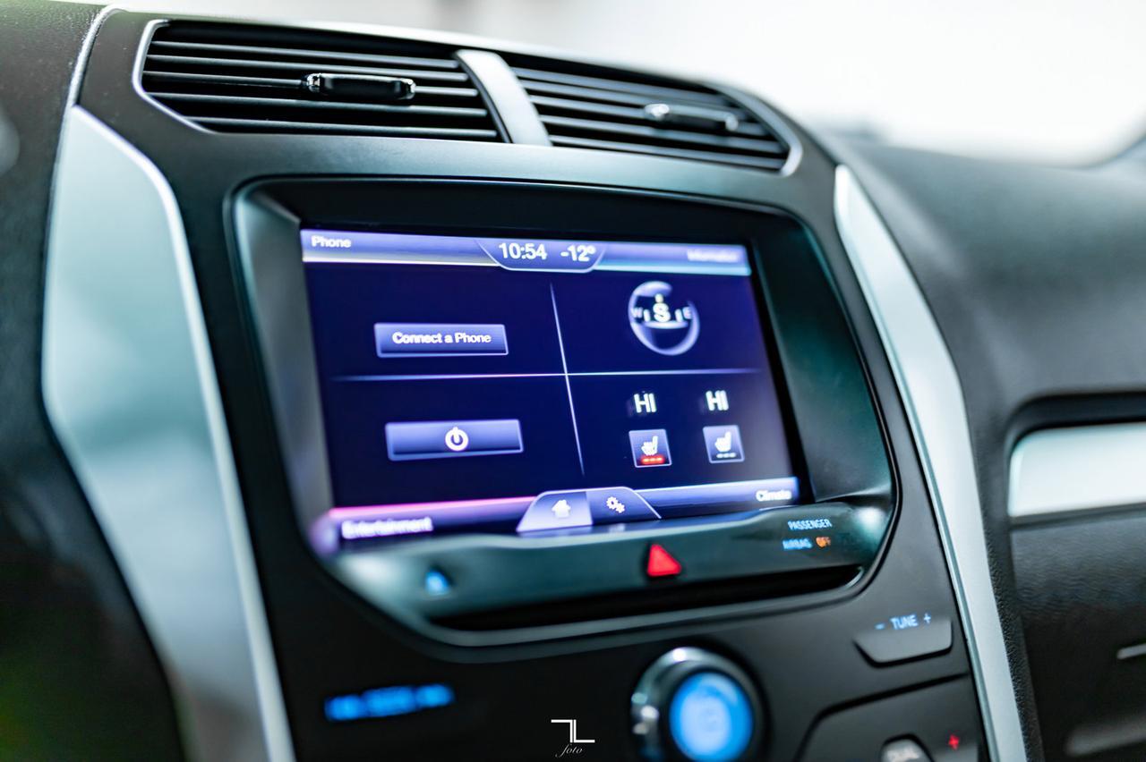 2015 Ford Explorer AWD XLT Luxury Leather BCam 7 Passenger Red Deer AB