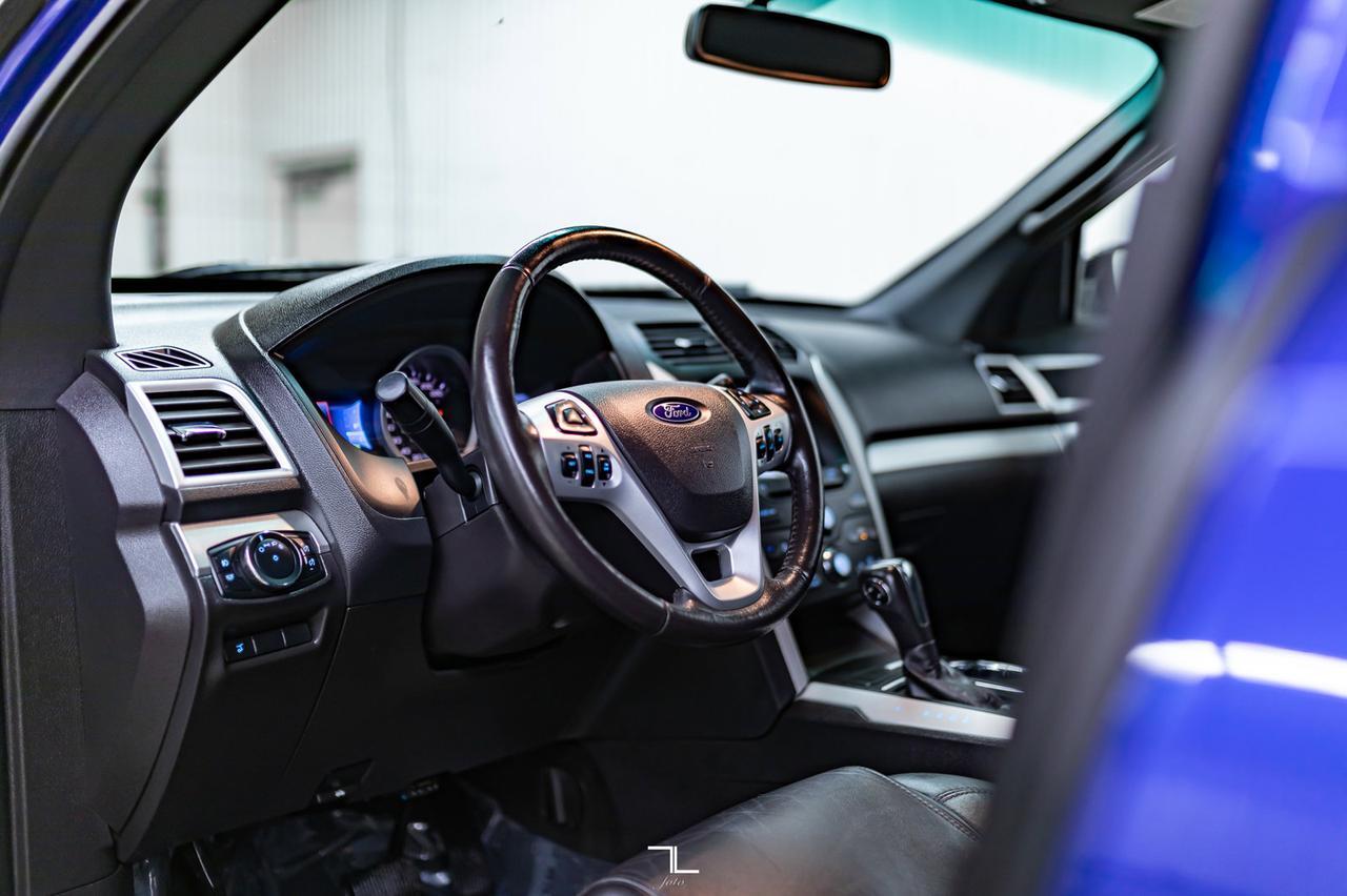 2015 Ford Explorer AWD XLT Luxury Leather BCam 7 Passenger Red Deer AB