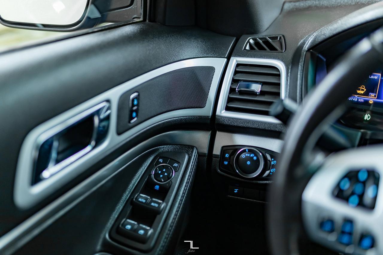 2015 Ford Explorer AWD XLT Luxury Leather BCam 7 Passenger Red Deer AB