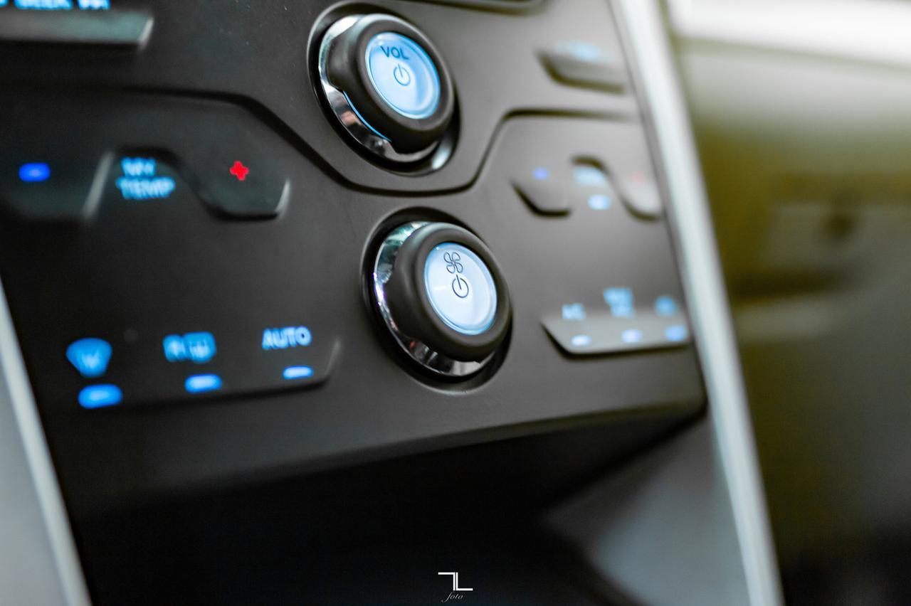 2015 Ford Explorer AWD XLT Luxury Leather BCam 7 Passenger Red Deer AB