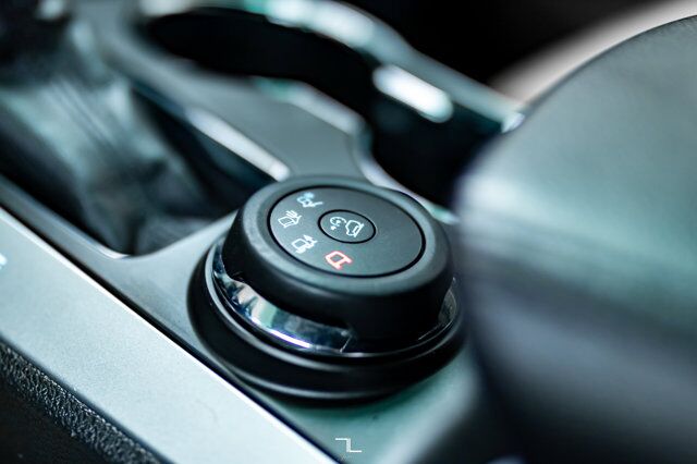 2015 Ford Explorer AWD XLT Luxury Leather BCam 7 Passenger Red Deer AB