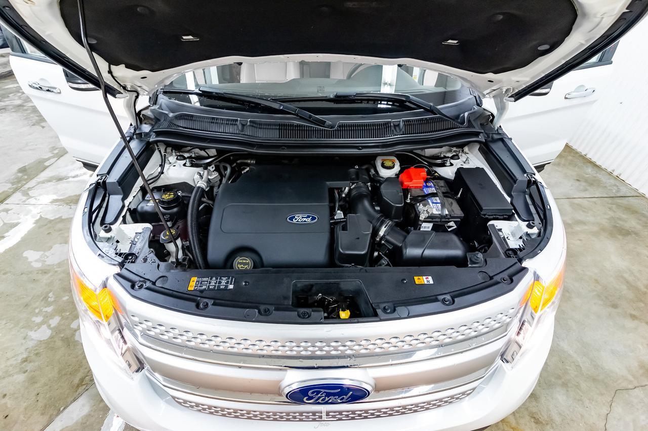 2015 Ford Explorer AWD XLT Luxury Leather BCam 7 Passenger Red Deer AB