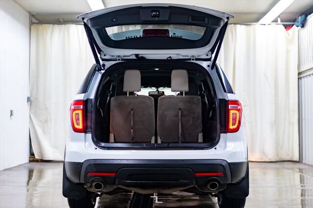 2015 Ford Explorer AWD XLT Luxury Leather BCam 7 Passenger Red Deer AB