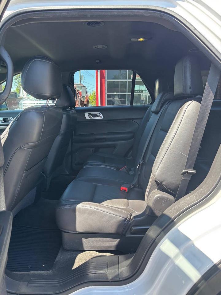 2015 Ford Explorer XLT AWD 4dr SUV Edison NJ