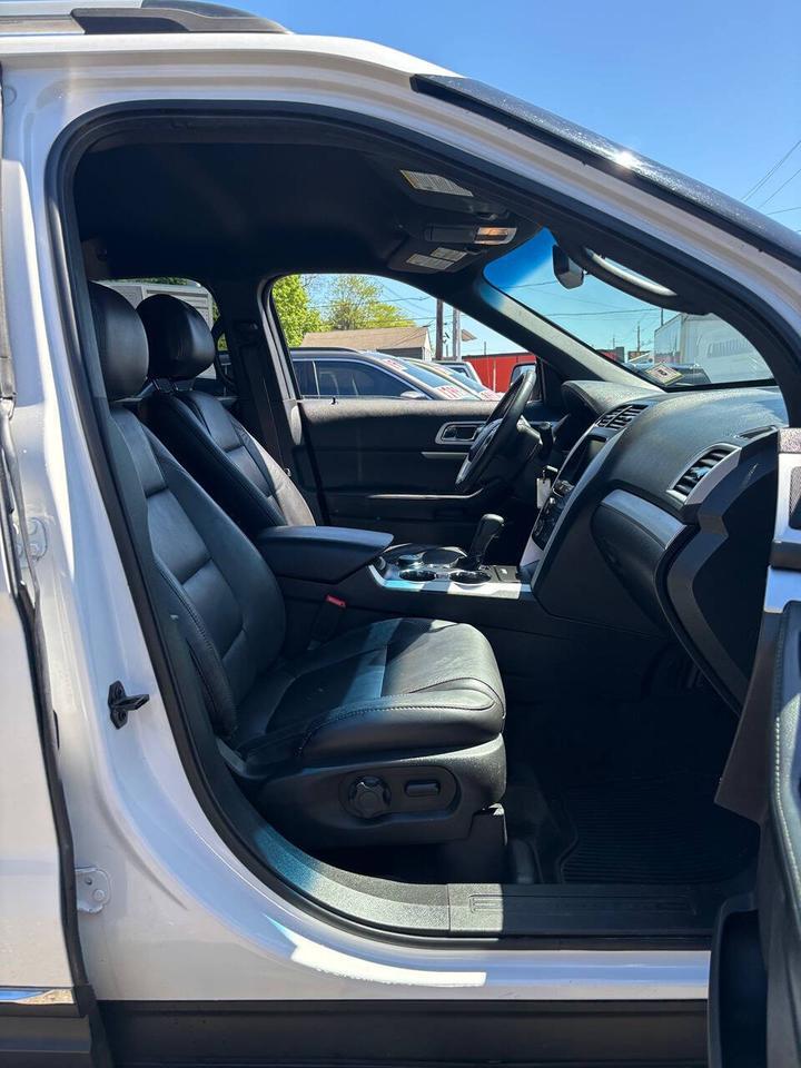2015 Ford Explorer XLT AWD 4dr SUV Edison NJ