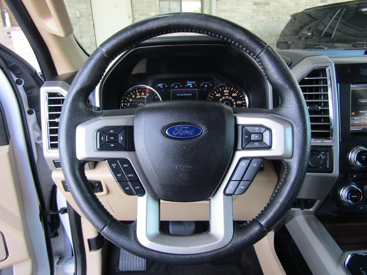2015 Ford F-150 2WD SuperCrew 145 Lariat Grand Prairie TX