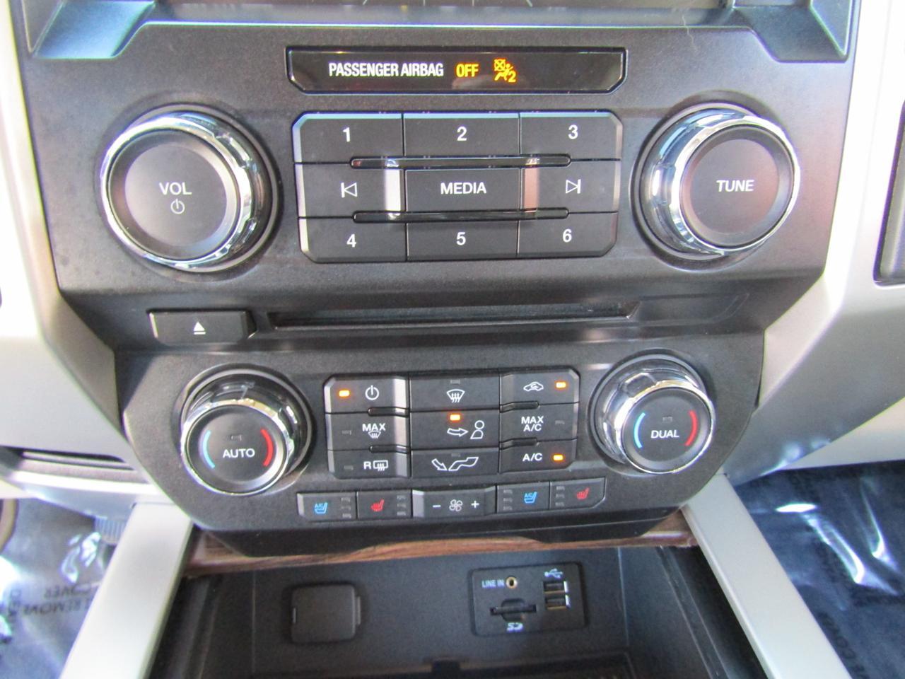 2015 Ford F-150 2WD SuperCrew 145 Lariat Grand Prairie TX