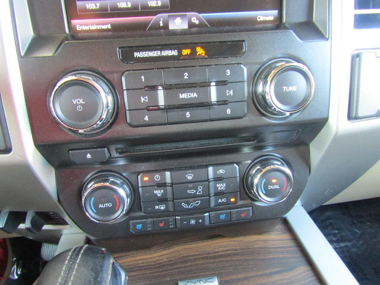 2015 Ford F-150 4WD SuperCrew 145 Lariat Grand Prairie TX