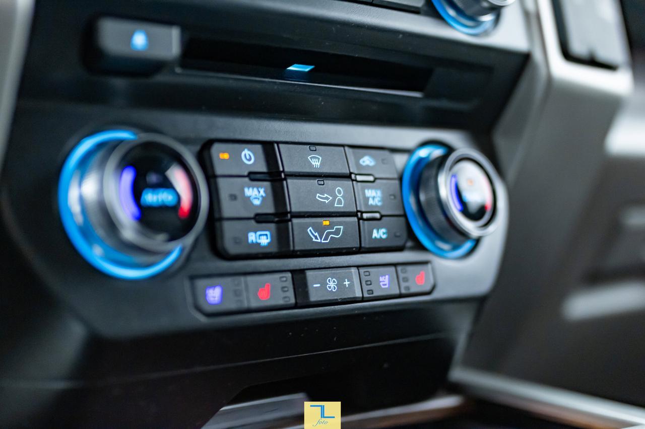 2015 Ford F-150 4x4 Super Crew Lariat FX4 Leather Nav BCam Red Deer AB