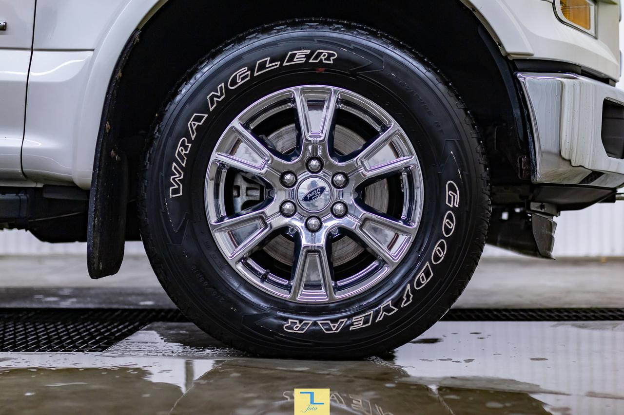 2015 Ford F-150 4x4 Super Crew Lariat FX4 Leather Nav BCam Red Deer AB