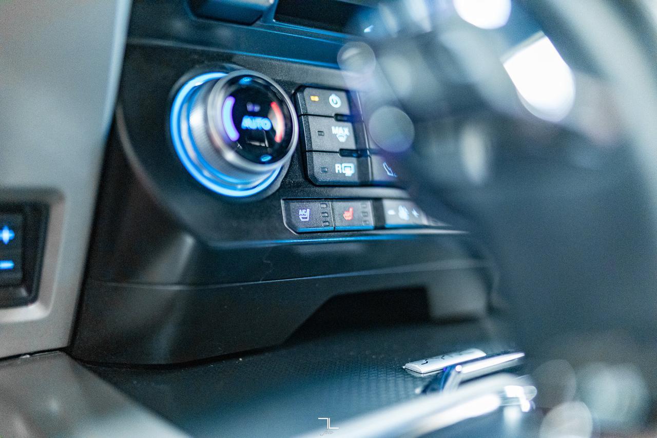 2015 Ford F-150 4x4 Super Crew Lariat FX4 Leather Roof BCam Red Deer AB