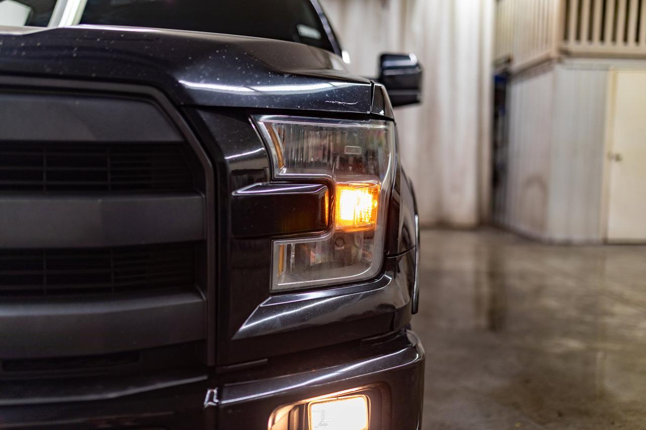 2015 Ford F-150 4x4 Super Crew Lariat FX4 Leather Roof BCam Red Deer AB