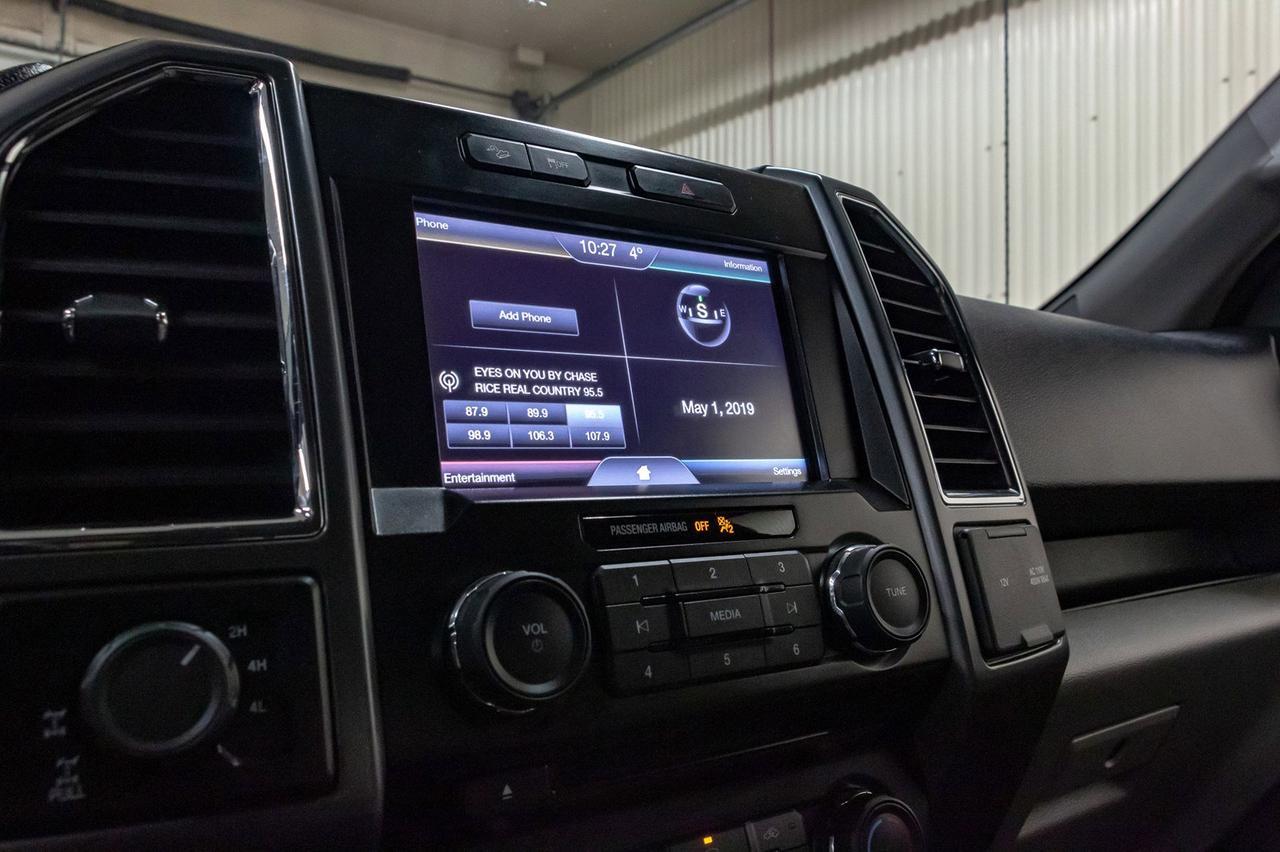 2015 Ford F-150 4x4 Super Crew XLT Longbox BCam Red Deer AB