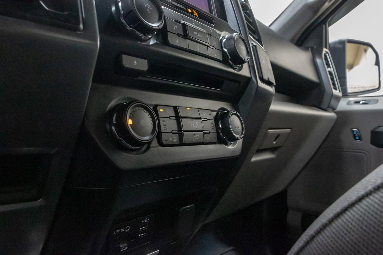 2015 Ford F-150 4x4 Super Crew XLT Longbox BCam Red Deer AB