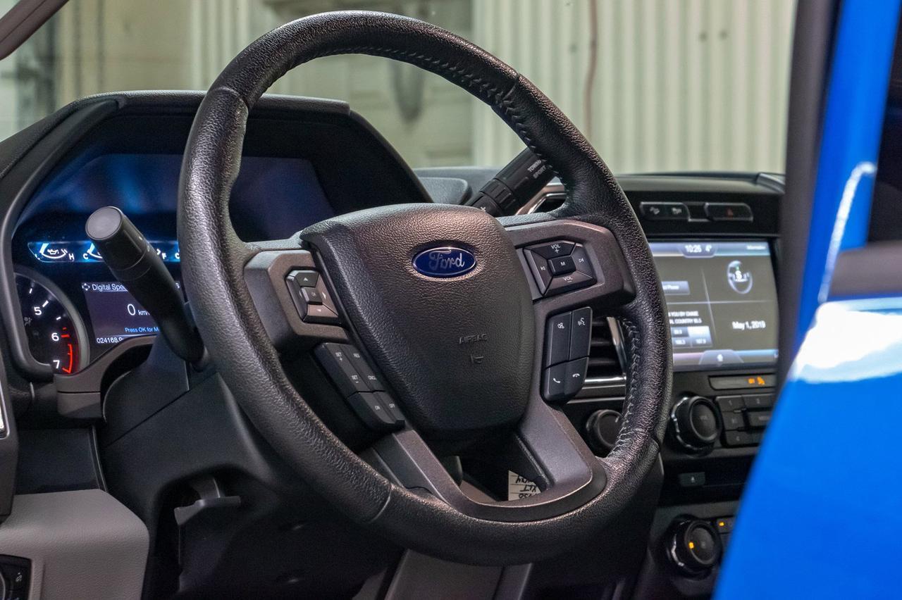 2015 Ford F-150 4x4 Super Crew XLT Longbox BCam Red Deer AB