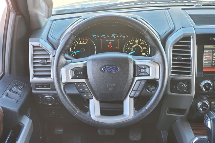 2015 Ford F-150 Lariat  TX