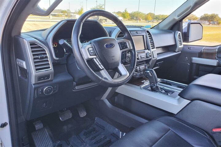 2015 Ford F-150 Lariat  TX