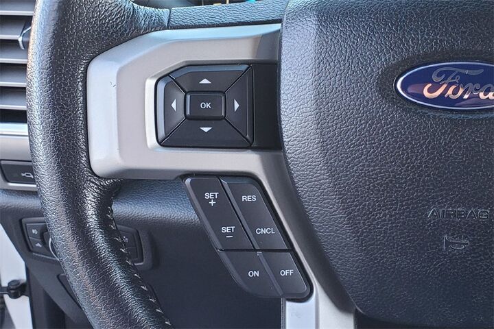 2015 Ford F-150 Lariat  TX