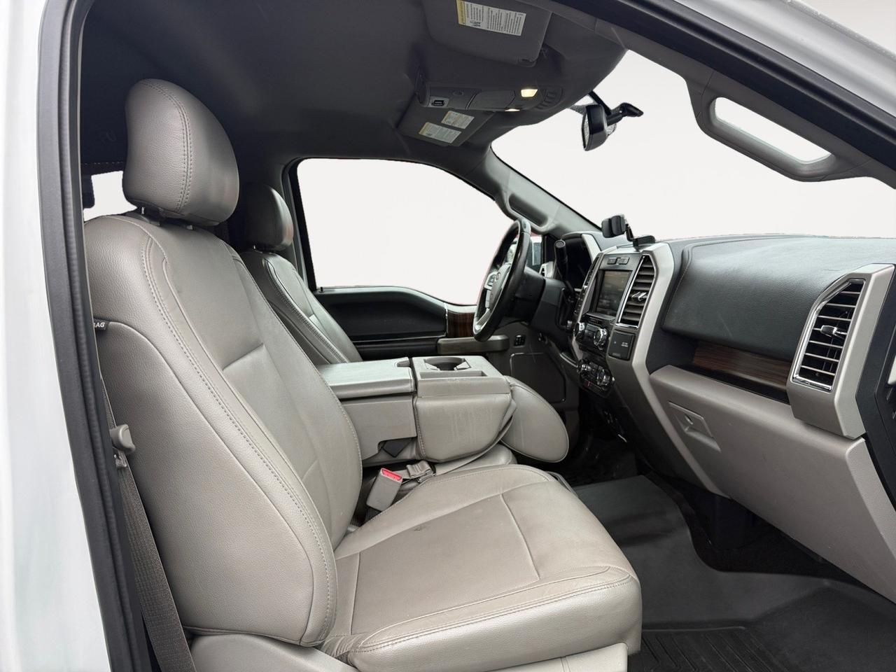 2015 Ford F-150 Lariat, HEATED/VENTILATED SEATS, BLUETOOTH, BED LINER, RUNNING BOARDS, TOW PACKAGE, POWER SLIDING REAR WINDOW, BACKUP CAMERA, POWER FOLDING MIRRORS, CLEAN CARFAX! Norfolk VA