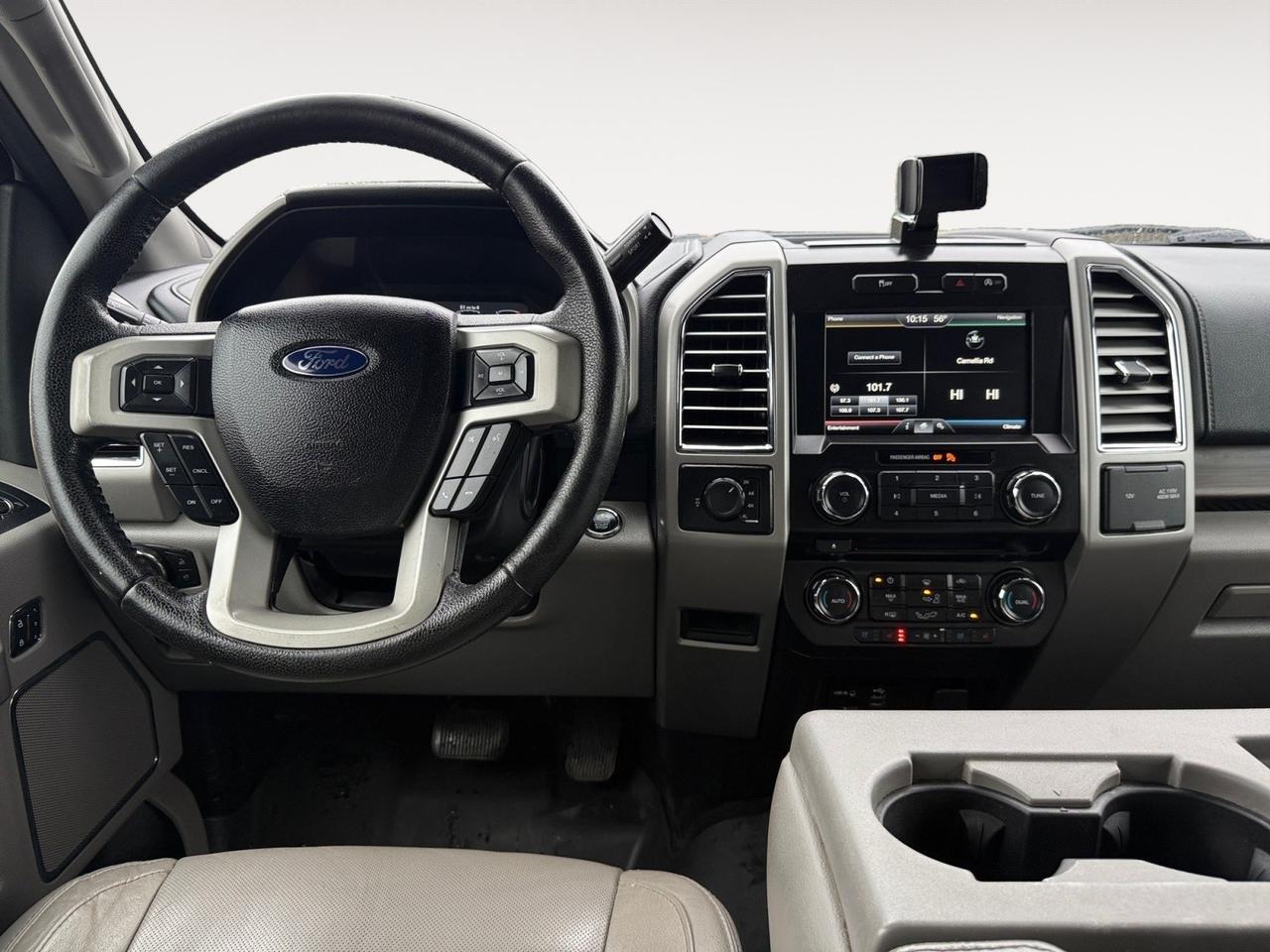 2015 Ford F-150 Lariat, HEATED/VENTILATED SEATS, BLUETOOTH, BED LINER, RUNNING BOARDS, TOW PACKAGE, POWER SLIDING REAR WINDOW, BACKUP CAMERA, POWER FOLDING MIRRORS, CLEAN CARFAX!