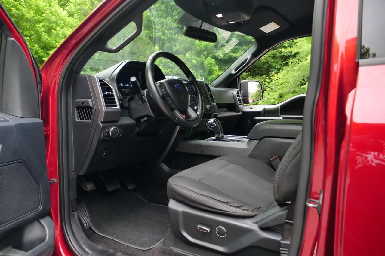 2015 Ford F-150 XLT 4X4 / 5.0L V8 / Sport Appearance Package! Lincolnton NC