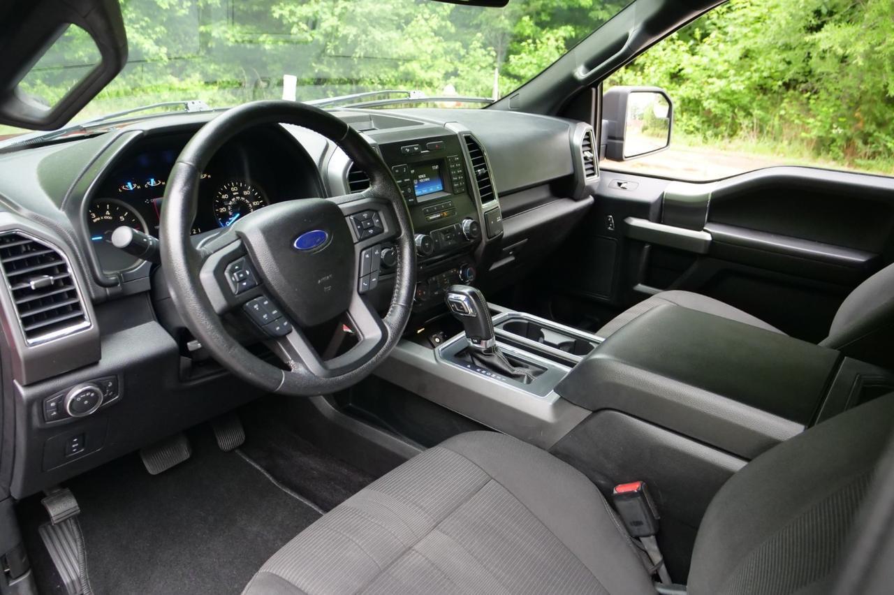 2015 Ford F-150 XLT 4X4 / 5.0L V8 / Sport Appearance Package! Lincolnton NC
