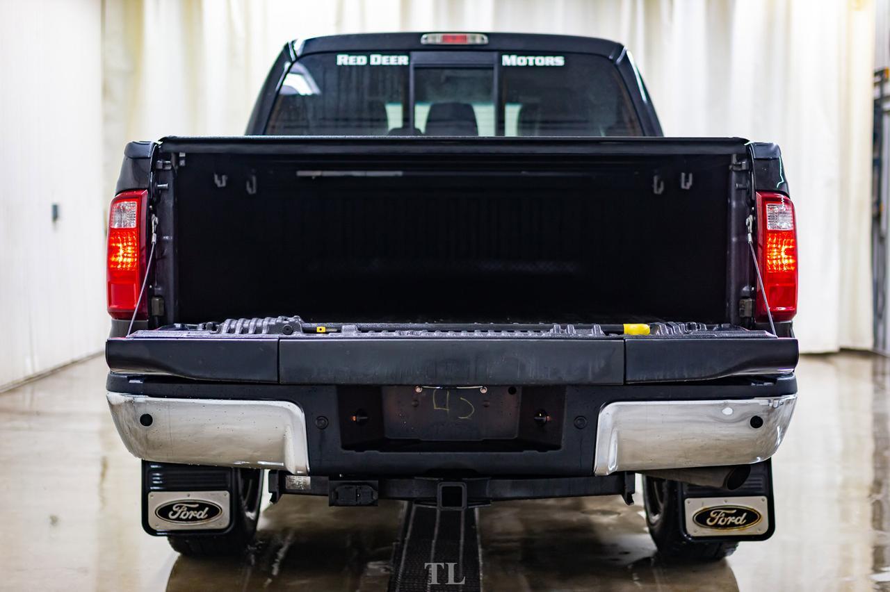 2015 Ford F-250 4x4 Crew Cab Lariat Leather Roof Nav BCam Red Deer AB