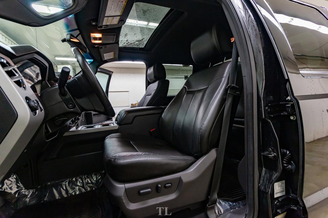 2015 Ford F-250 4x4 Crew Cab Lariat Leather Roof Nav BCam Red Deer AB