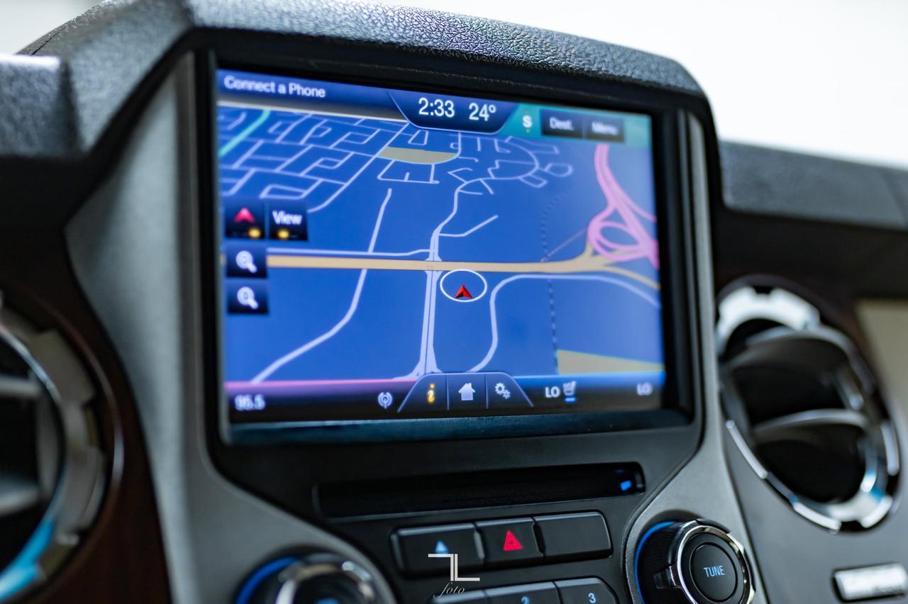 2015 Ford F-250 4x4 Crew Cab Lariat Nav BCam Red Deer AB