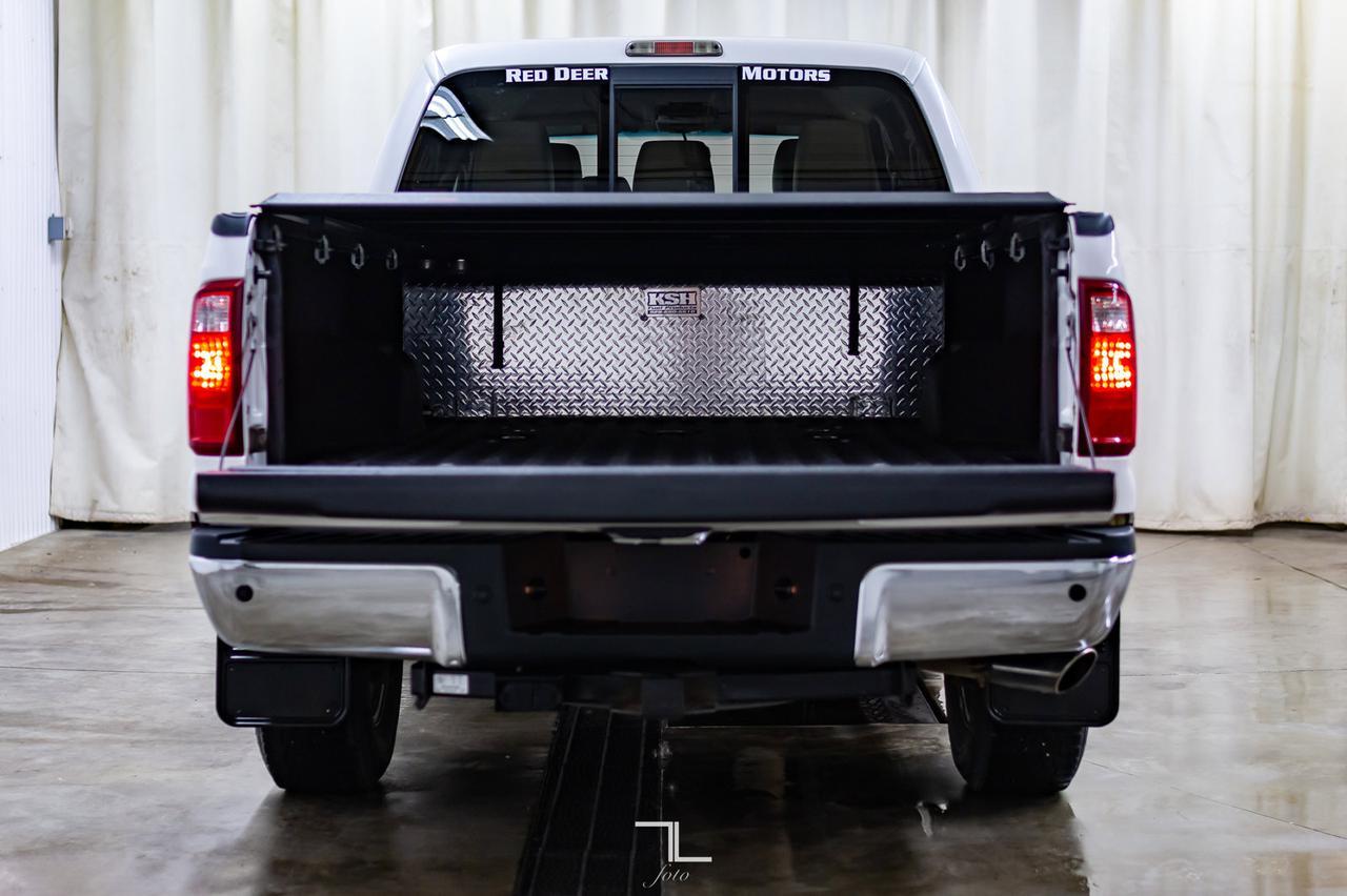 2015 Ford F-250 4x4 Crew Cab Lariat Nav BCam Red Deer AB