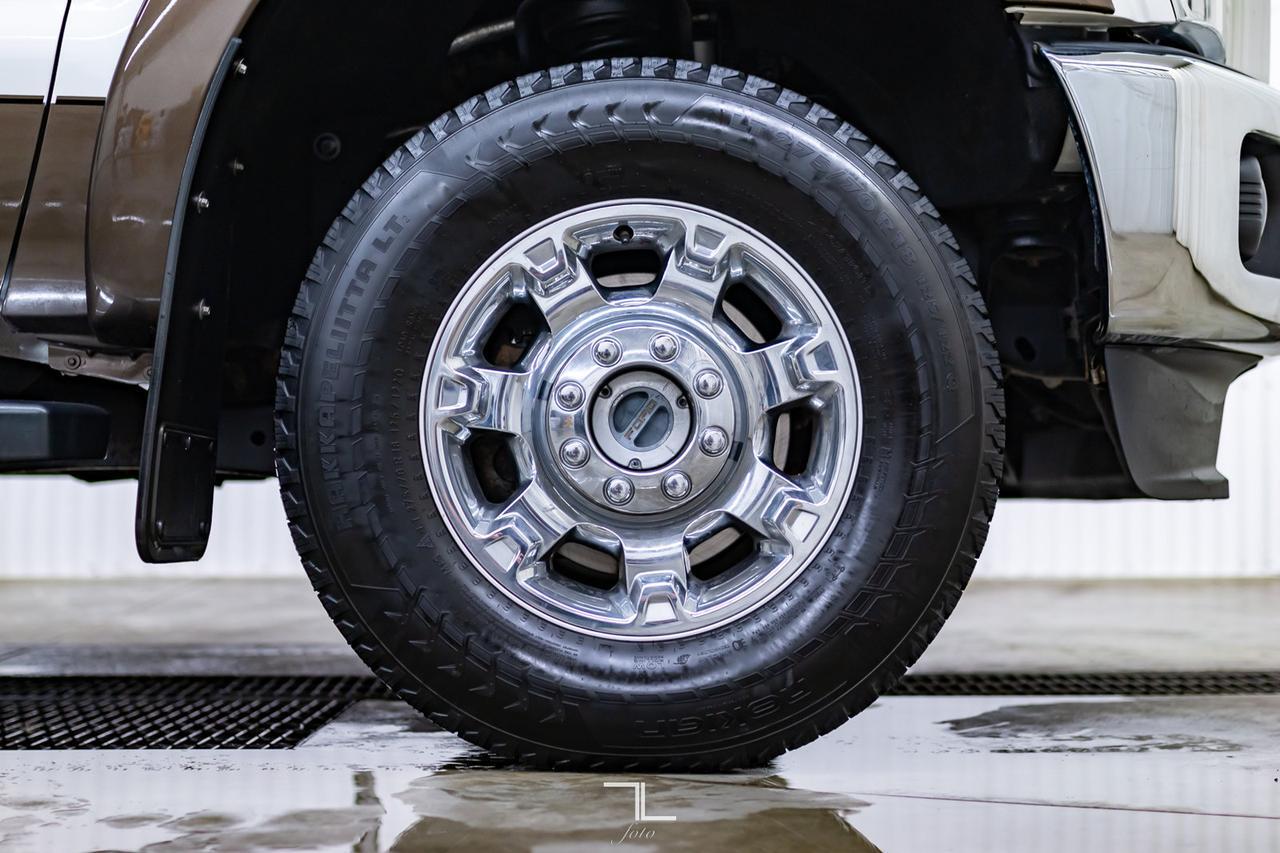 2015 Ford F-250 4x4 Crew Cab Lariat Nav BCam Red Deer AB