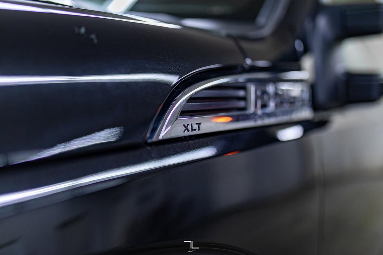 2015 Ford F-250 4x4 Crew Cab XLT BCam Red Deer AB