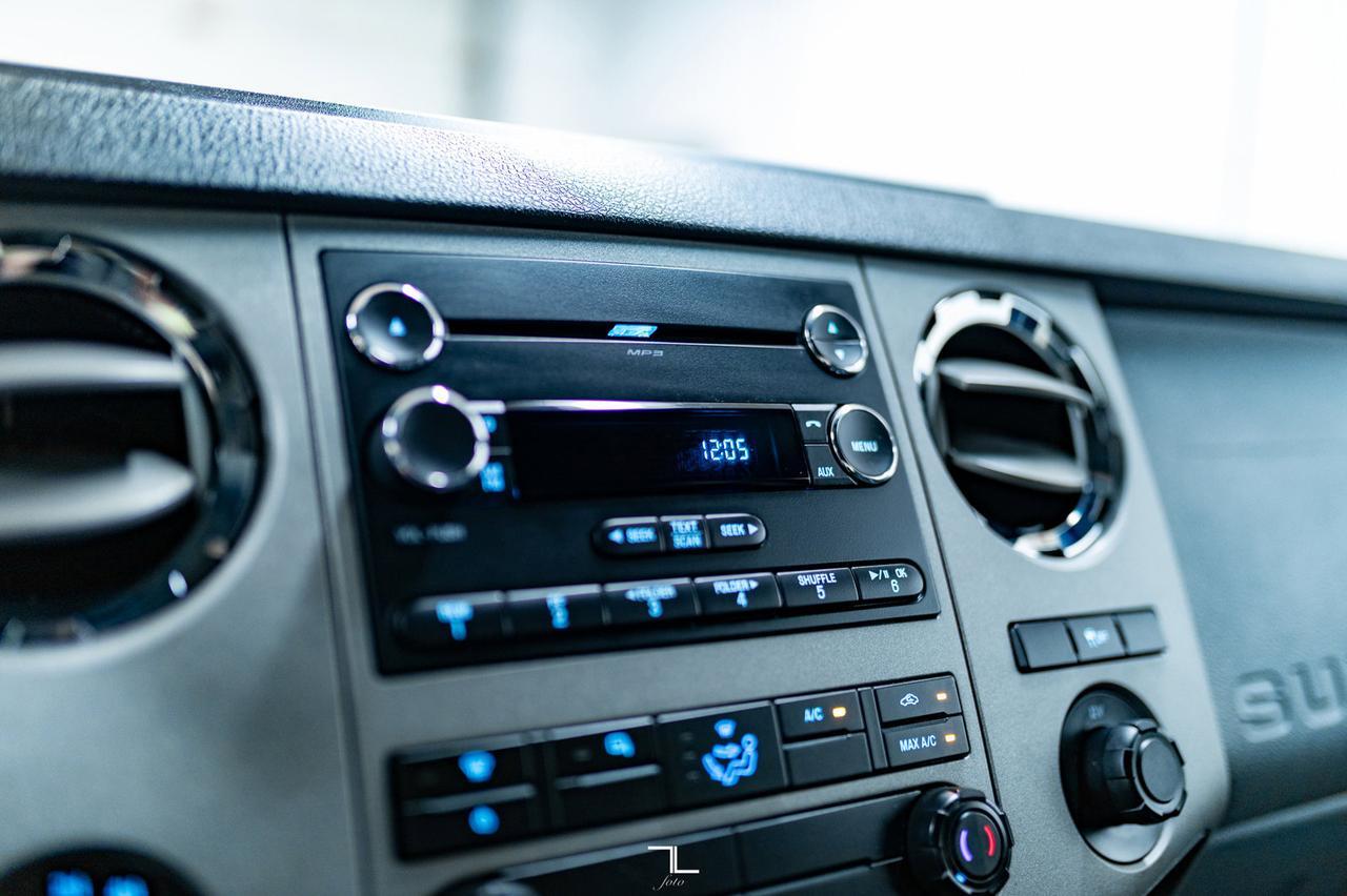 2015 Ford F-250 4x4 Crew Cab XLT BCam Red Deer AB