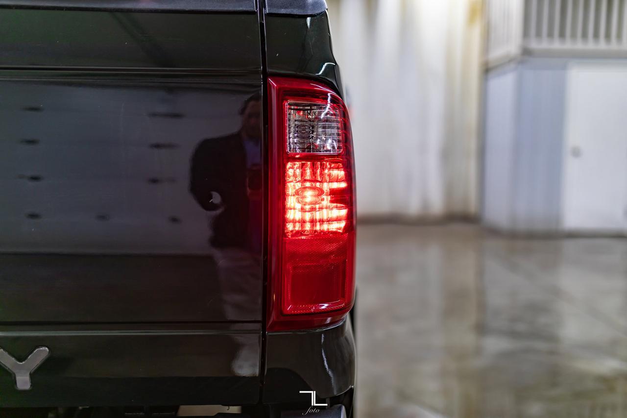 2015 Ford F-250 4x4 Crew Cab XLT Diesel BCam Red Deer AB