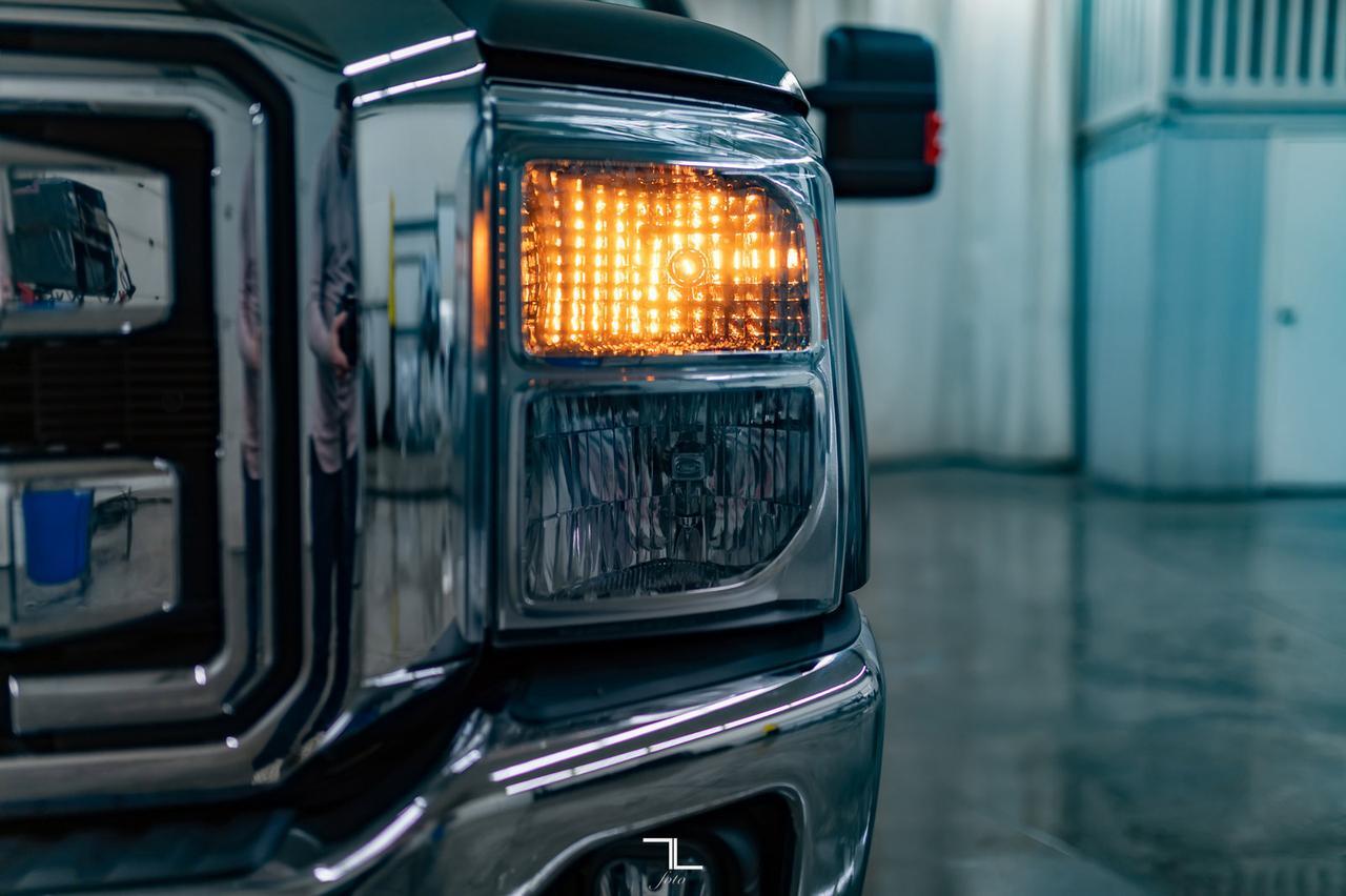 2015 Ford F-250 4x4 Crew Cab XLT FX4 BCam Red Deer AB