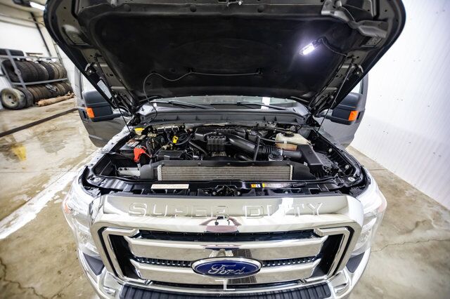 2015 Ford F-250 4x4 Crew Cab XLT FX4 BCam Red Deer AB