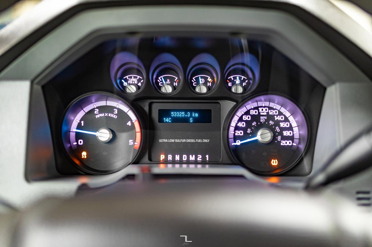 2015 Ford F-250 4x4 Crew Cab XLT Longbox Diesel Red Deer AB