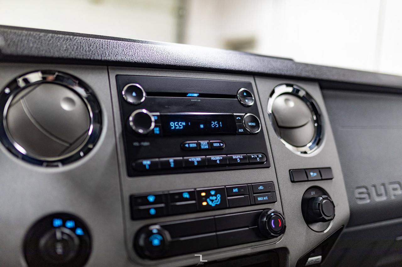 2015 Ford F-250 4x4 Crew Cab XLT Longbox Diesel Red Deer AB